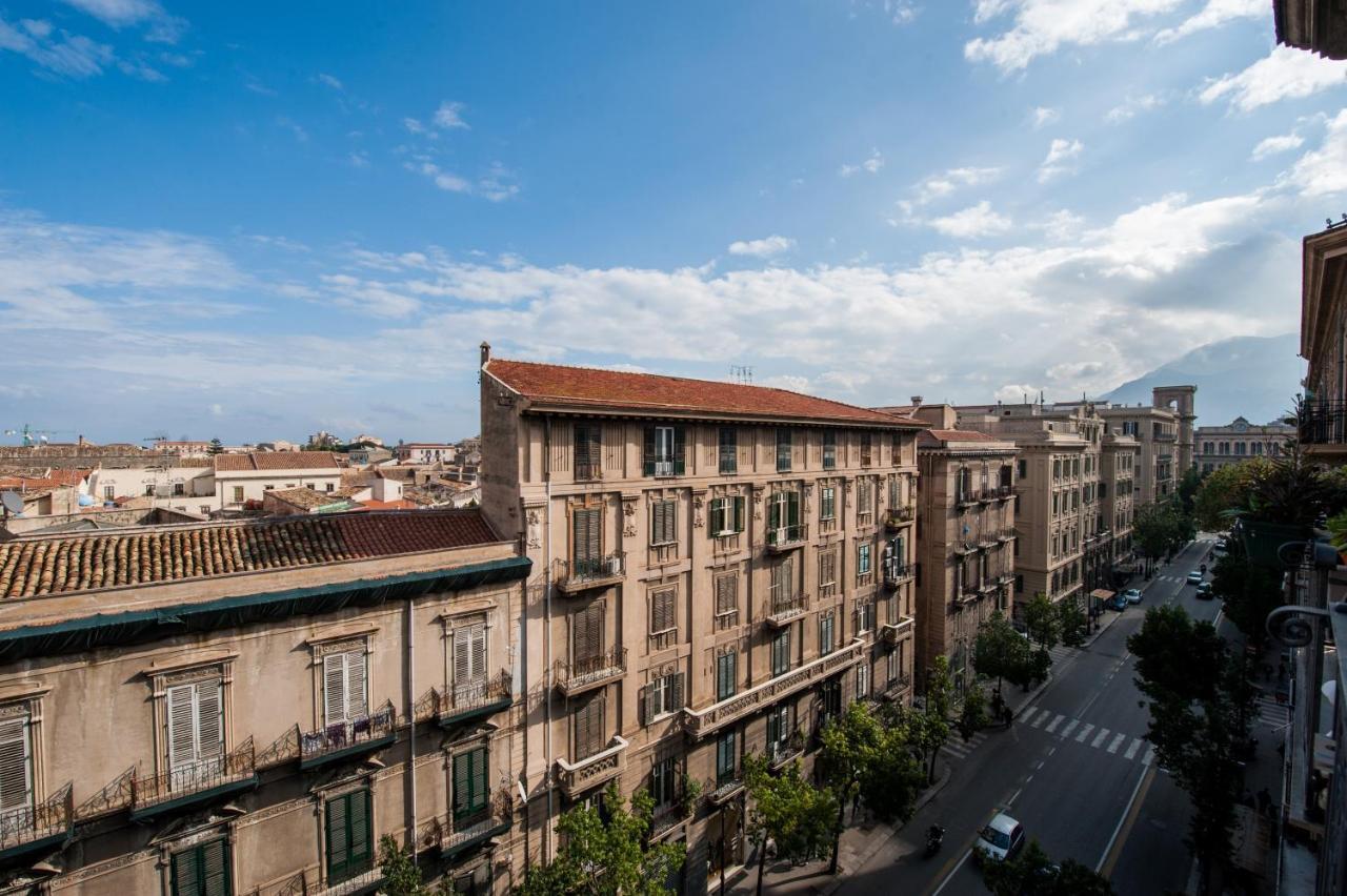B&B Novecento Palermo Bagian luar foto