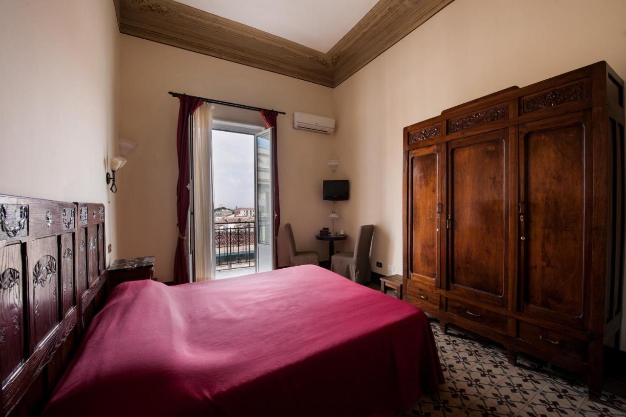 B&B Novecento Palermo Bagian luar foto