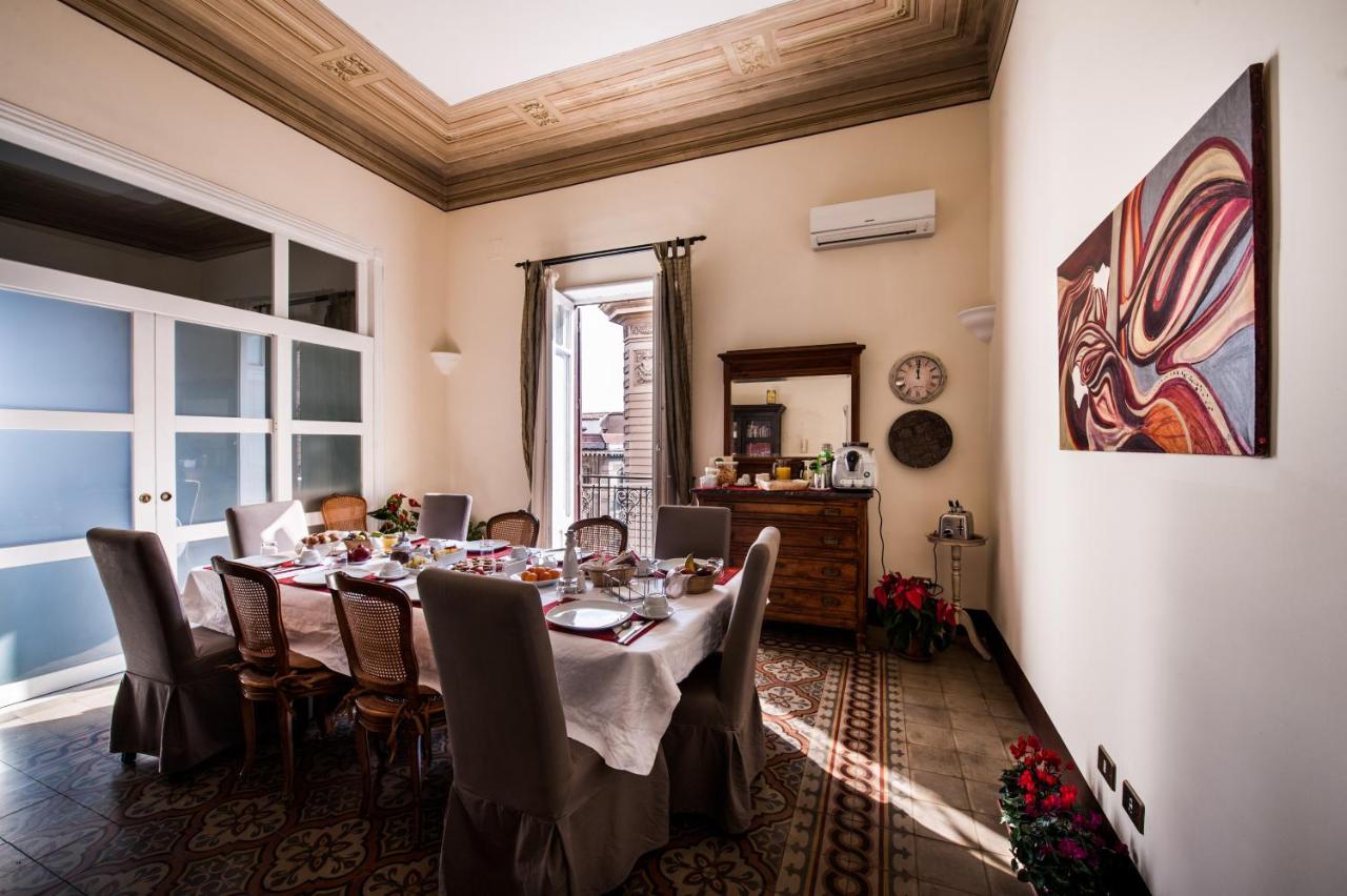 B&B Novecento Palermo Bagian luar foto
