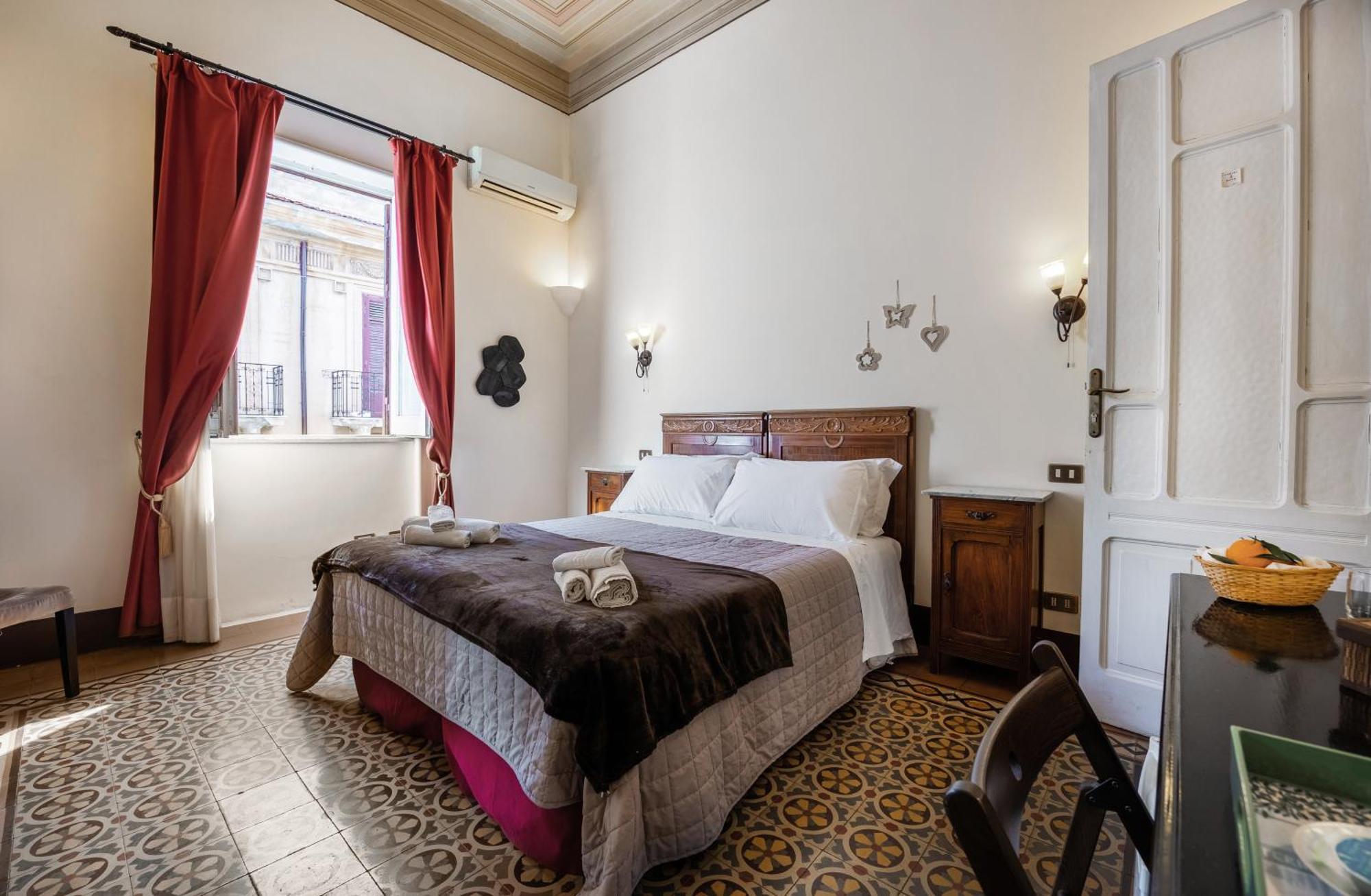 B&B Novecento Palermo Bagian luar foto