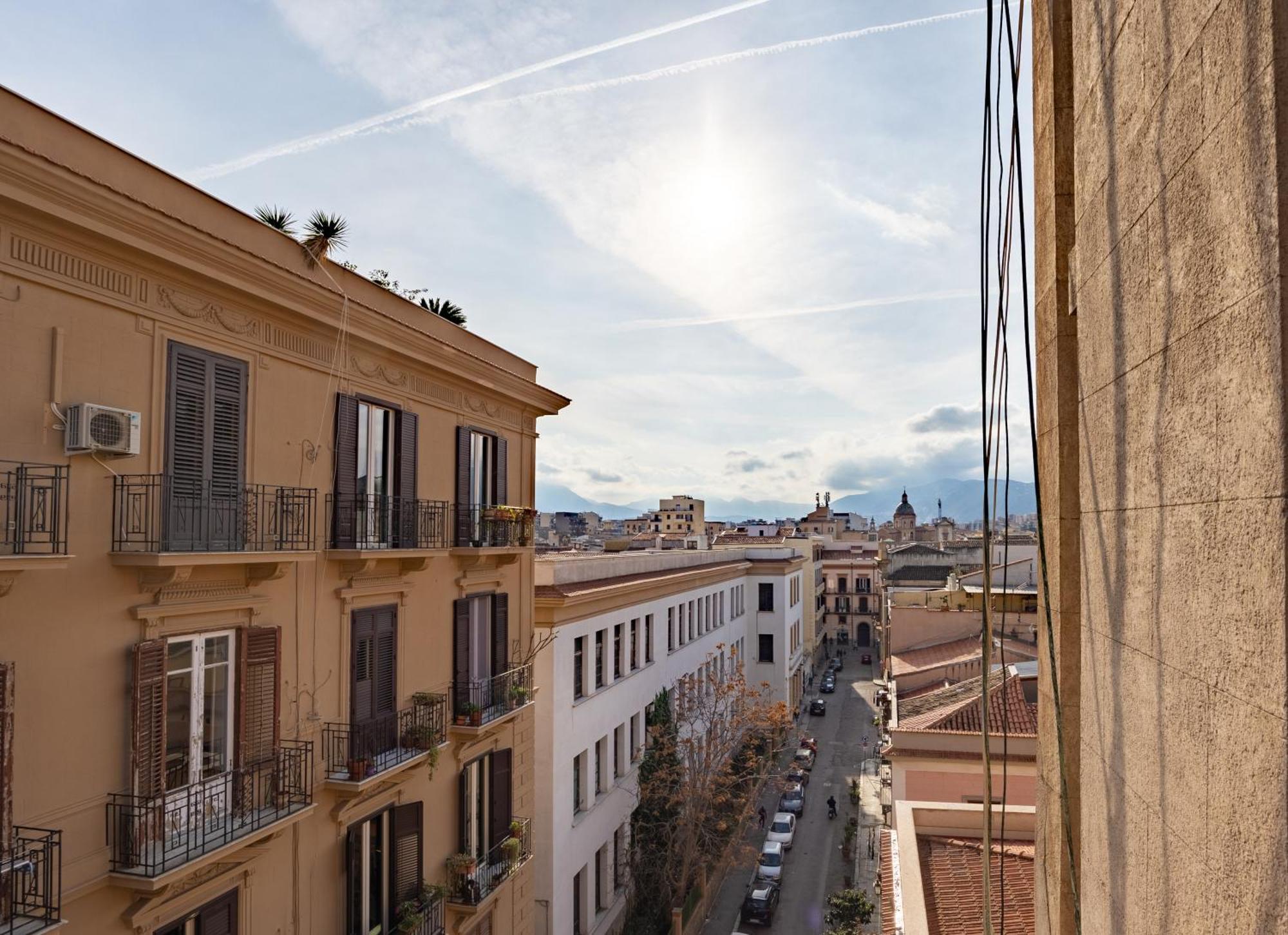B&B Novecento Palermo Bagian luar foto